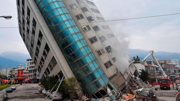 Al Menos Siete Muertos Y M S De Heridos En El Mayor Terremoto De