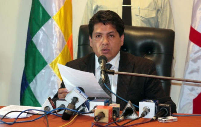 Rudy Flores renuncia a la presidencia del Tribunal Constitucional