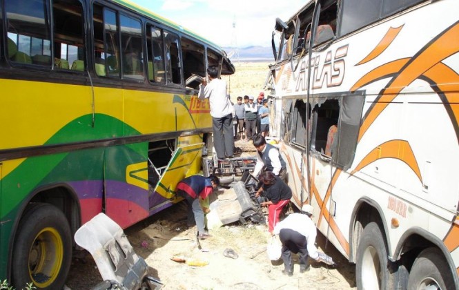 Cuatro Accidentes De Tránsito En La Paz Provocan Muerte De 20 Personas