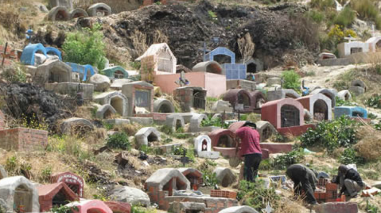 El cementerio clandestino "La Llamita" de la ciudad de La Paz.   Foto: cambio.bo