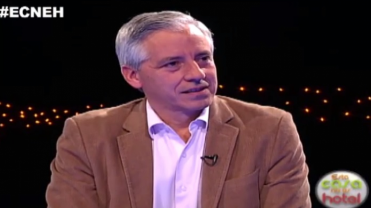 Vicepresidente Álvaro García Linera en el programa de ATB . Foto: Captura de pantalla "Esta casa no es hotel"