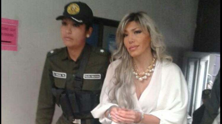 Gabriela Zapata seguirá recluida en el penal de Miraflores de La Paz. Foto: archivo