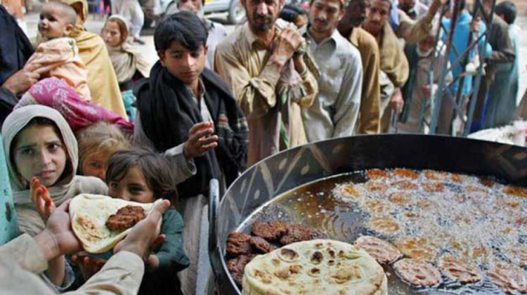 Musulmanes pobres. Foto: evangelionoticias.com