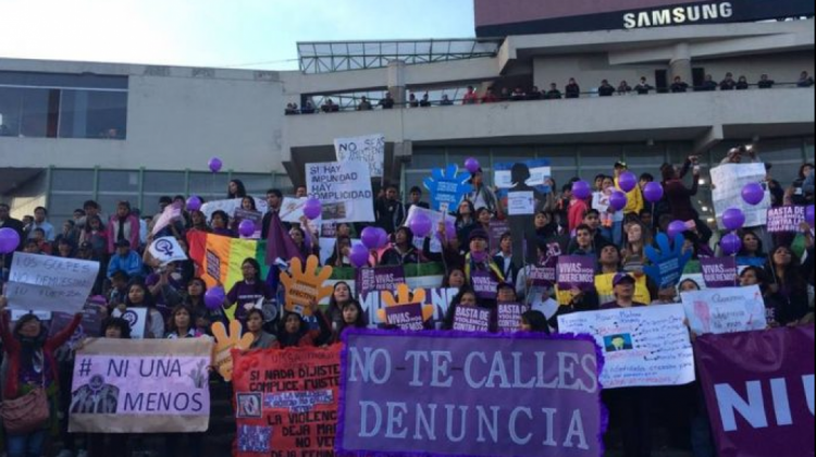 Movilización de #NiUNaMenos en La Paz. Foto: Tribuna feminista