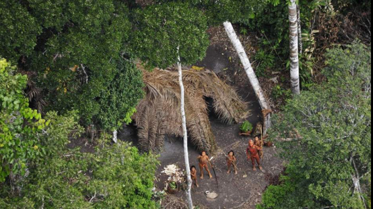 Supuestas pruebas de un pueblo no contactado en la Amazonía. Foto archivo: 20minutos.com
