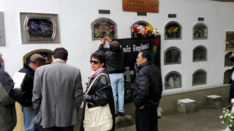Piden verificar si los restos sepultados en el Cementerio General corresponden realmente a Luis Espinal Camps. Foto: archivo/ANF