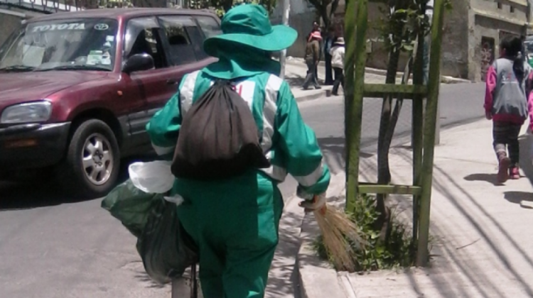 El recojo de basura en La Paz está a cargo de La Paz Limpia. Foto: ANF