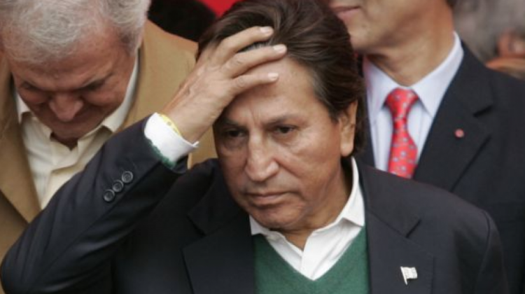 Se dictó una orden de captura internacional contra el exmandatario peruano, involucrado en un escándalo de corrupción.