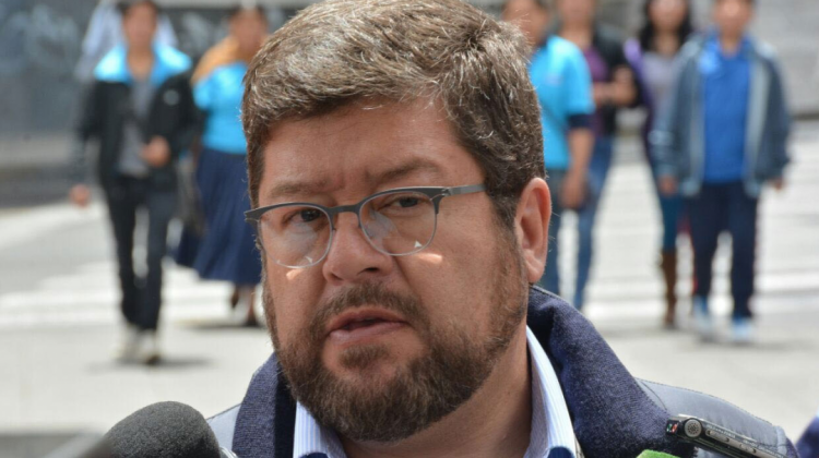 Samuel Doria Medina en declaraciones a los medios de comunicación de La Paz.