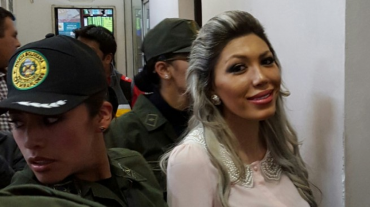 Gabriela Zapata supuestamente goza de privilegios en el cárcel de Miraflores.