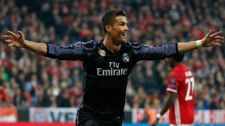 Cristiano Ronaldo convirtió los dos goles para la victoria de su equipo.   Foto: realmadrid.com