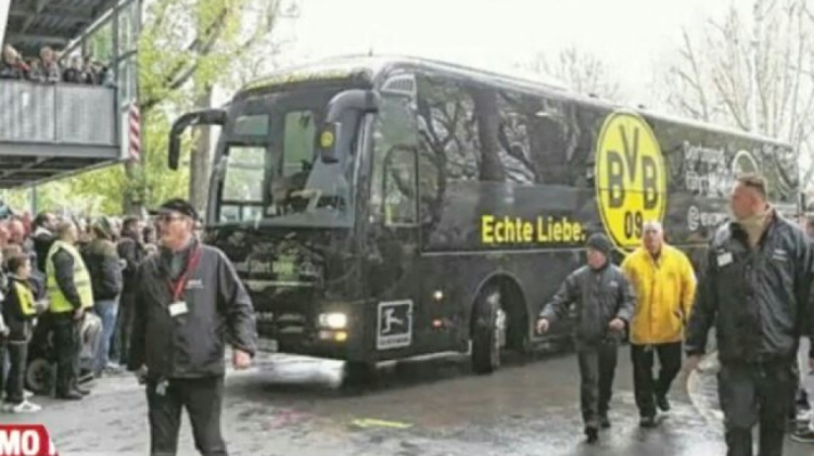 El bus del Borussia Dormunt.  Foto: Captura