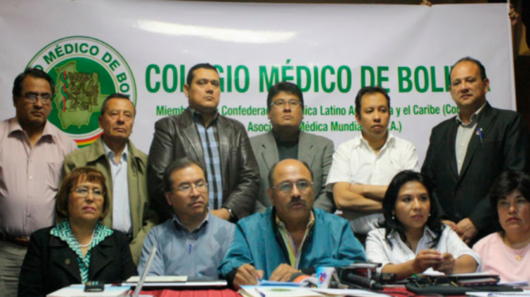 El Colegio Médico de Bolivia anuncia de un posible paro de 72 horas para la próxima semana.