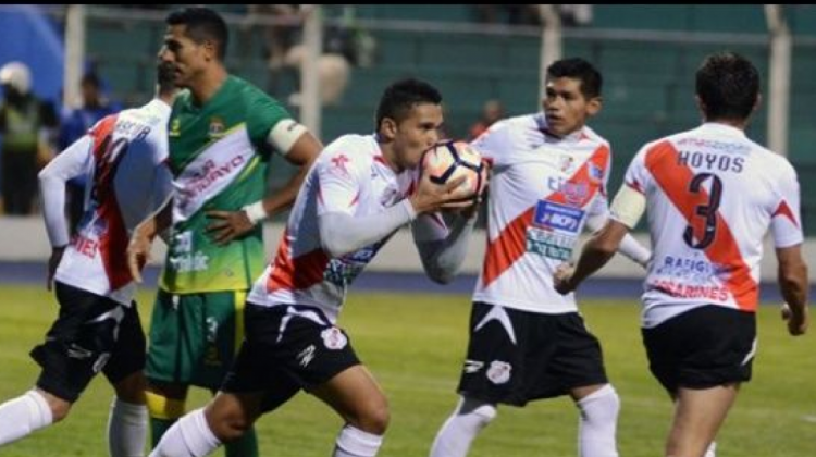 Javier Sanguinetti celebra el gol ante el Sport Huancayo.   Foto: Internet