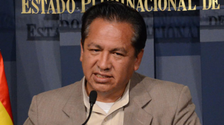 Ministro René Martínez en conferencia de prensa. Foto: Abi.