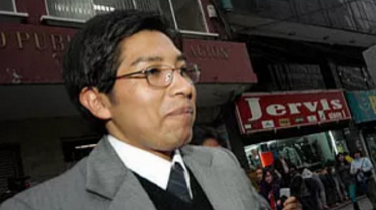 Edson Ali Espinoza trabajó en el ministerio de Gobierno y ahora en la Presidencia.