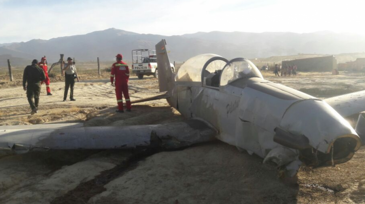 El avión que protagonizó el accidente en cercanías de la ciudad de Tarija.   Foto: @diarioeldeber