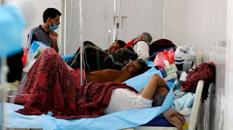 Los centros médicos en Yemen se encuentran abarrotados de enfermos que esperan un tratamiento para el mal.