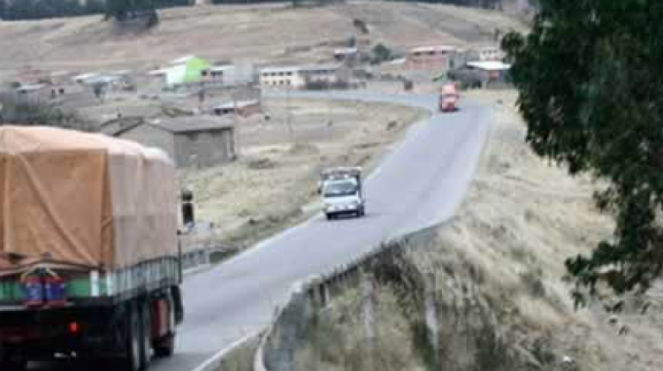 Se levantó el bloqueo en el municipio de Colomi y se reanuda los viajes hacia Santa Cruz.