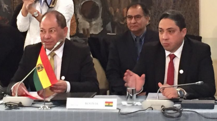 El ministro de Gobierno, Carlos Romero, y el ministro de Justicia, Héctor Arce.   Foto: @MindeGobierno