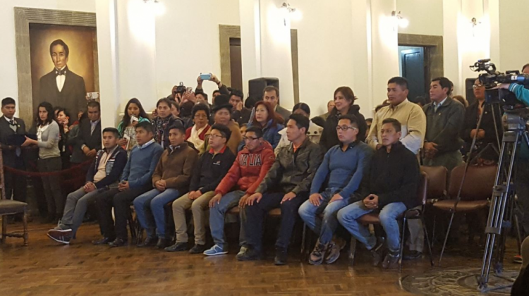 Recibimiento a los 9 bolivianos sentenciados en Chile. Foto: ANF
