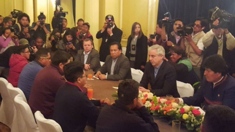 Los nueve bolivianos retornaron el miércoles y fueron recibidos en Palacio de Gobierno. Foto: ANF.