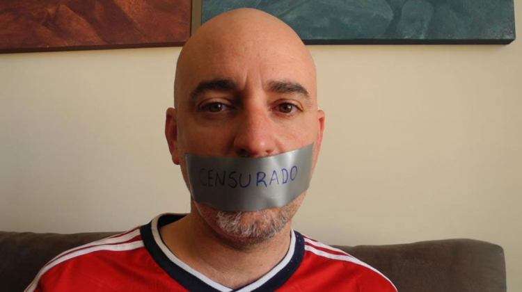La protesta de Andrés Sal.lari tras la suspensión del estreno de su programa. Foto: Facebook/Andres Sal-lari