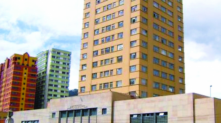 Edificio central de la UMSA. Foto de archivo: Página Siete.