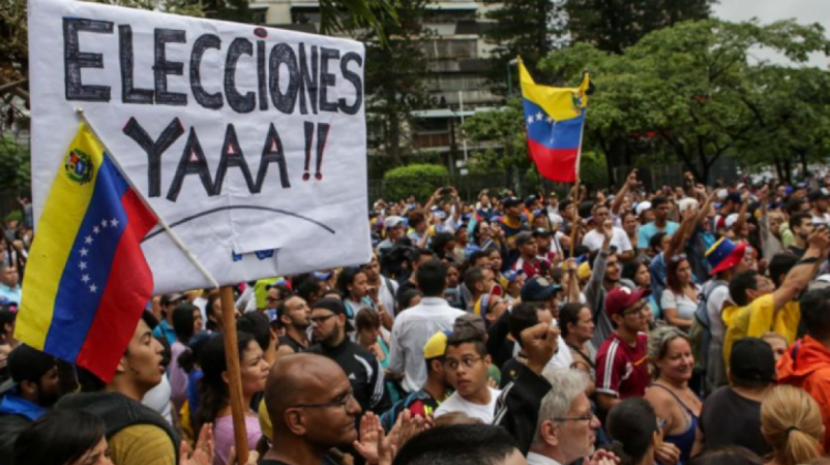 Una de las tantas jornadas de protesta que protagonizaron los movimientos opositores al régimen de Maduro.