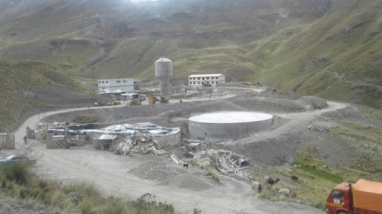 Represa de  Hampaturi Alto. Foto: www.emapa.org.bo