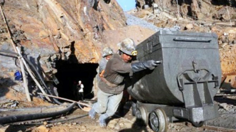 Cooperativa minera en Bolivia. Foto: datos.bo