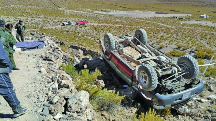 El vehículo que sufrió el accidente.   Foto: elpotosi.net