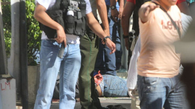 Policía hace fracasar un atraco a la joyería Eurochronos en Santa Cruz. Foto: RRSS