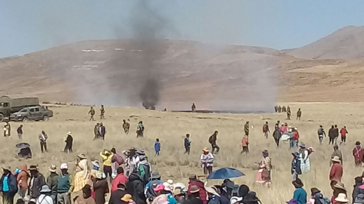 Movilizaciones en Achacachi con quema de pajonal. Foto: Elsner Larrazábal