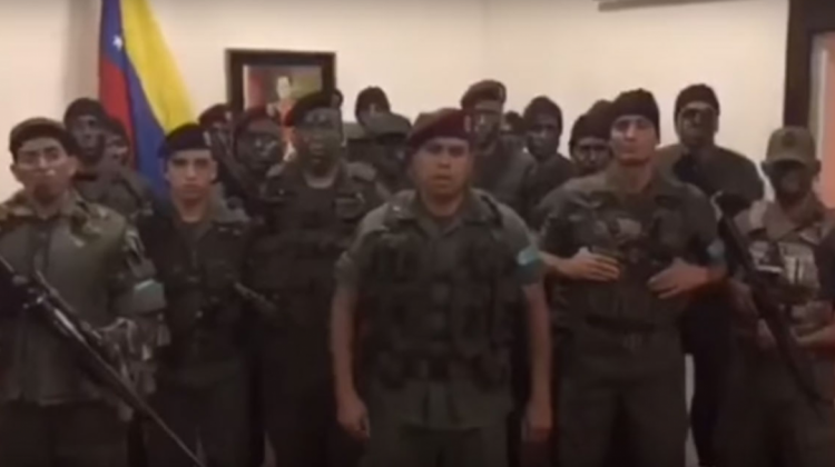 Militares llamaron a desconocer el gobierno de Maduro. (Captura de pantalla)