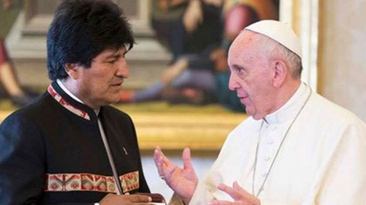 Evo Morales y Papa Francisco. Foto de archivo: aciprensa.com