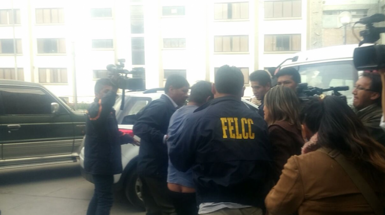 Los detenidos permanecen en celdas de la FELCC de La Paz. Foto: ANF