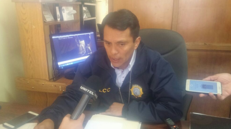 El jefe de la División Propiedades de la FELCC de La Paz, capitán Juan Millan. Foto: ANF