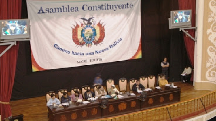 La directiva de la Asamblea Constituyente (2006-2007). Foto: archivo