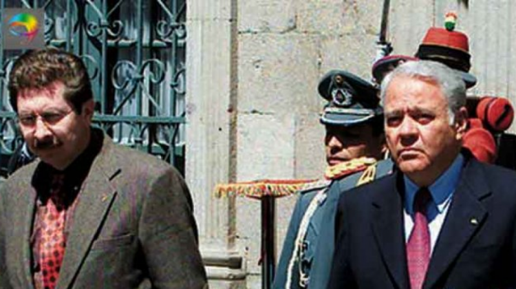 Carlos Sánchez Berzaín y Gonzalo Sánchez de Lozada en el frontis de Palacio de Gobierno. Foto: Tierra plus
