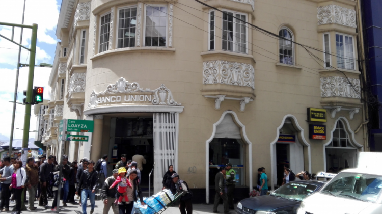 Las oficinas del Banco Unión en la ciudad de La Paz. Foto: ANF