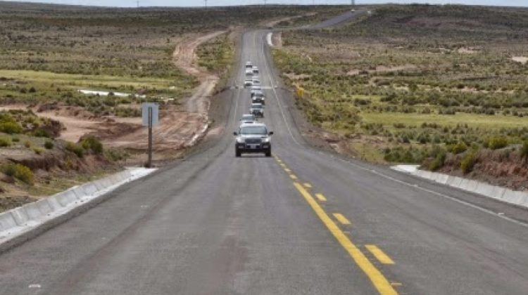 La carretera a Uyuni.   Foto: Imagen referencial