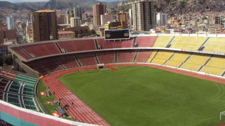 El estadio Hernando Siles de La Paz.   Foto: Internet