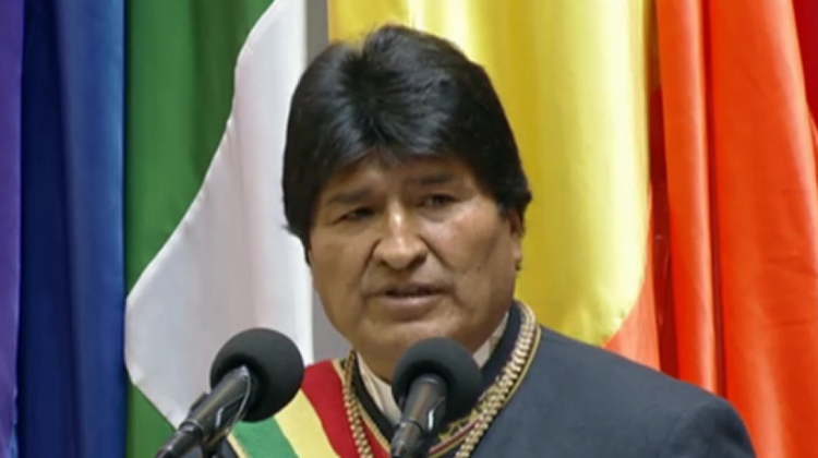 El presidente Evo Morales en su discurso en la Asamblea. Foto: Ministerio de la Presidencia.