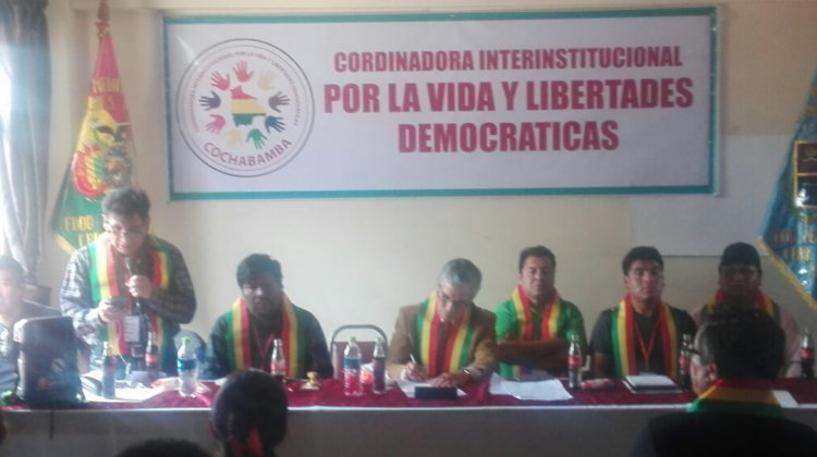 La reunión de la Coordinadora Interinstitucional por la Vida y Libertades Democráticas.  Foto: Antonio Ortiz