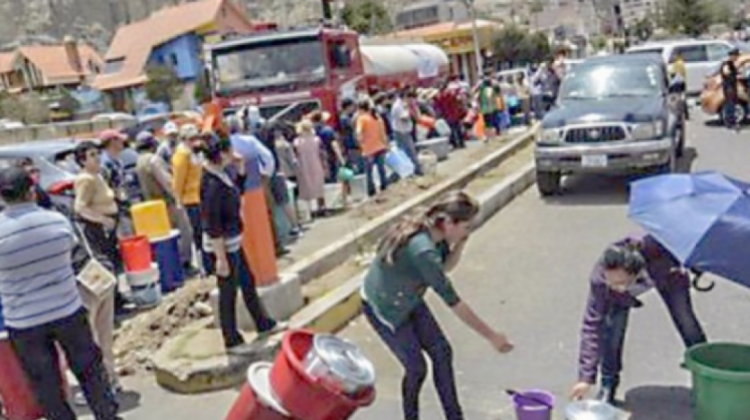 Hubo racionamiento de agua en La Paz en noviembre de 2016. Foto: archivo/Correo del Sur.