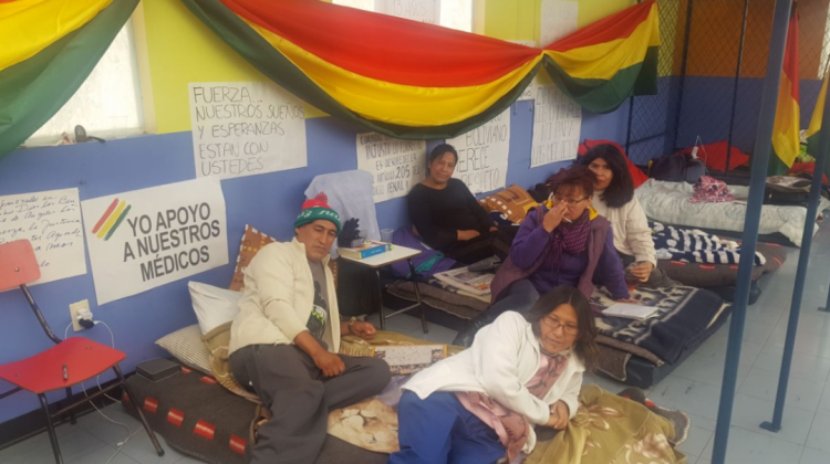 Médicos del Hospital del Niño en huelga de hambre. Foto: ANF