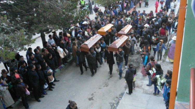 El entierro de las víctimas. Foto: Publicado en Facebook Doble Impacto