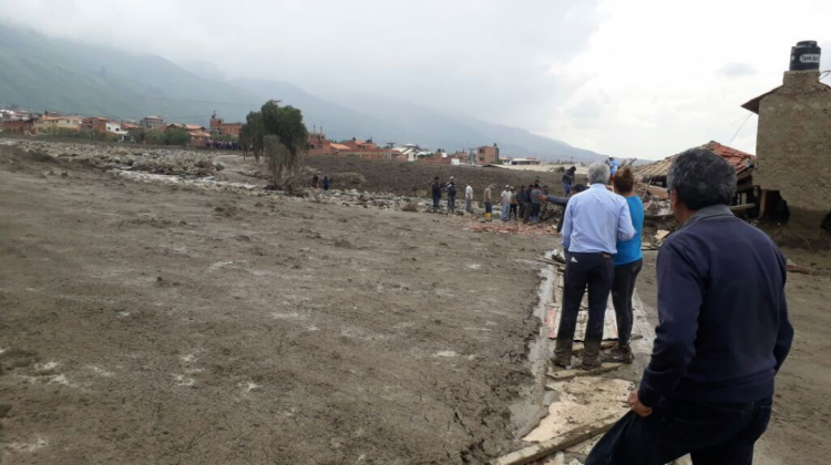 Autoridades verificaron el desastre natural en Tiquipaya. Foto: @VPEP_Bol.