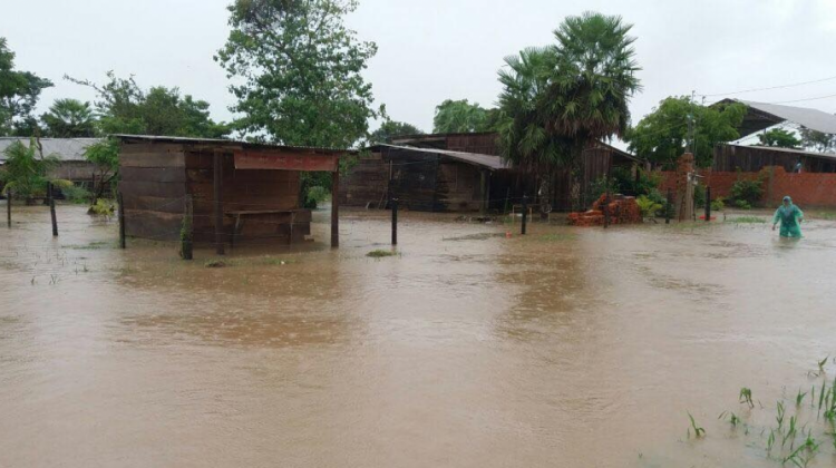 Inundación en barrios de Trinidad . Foto: Taxi Noticias